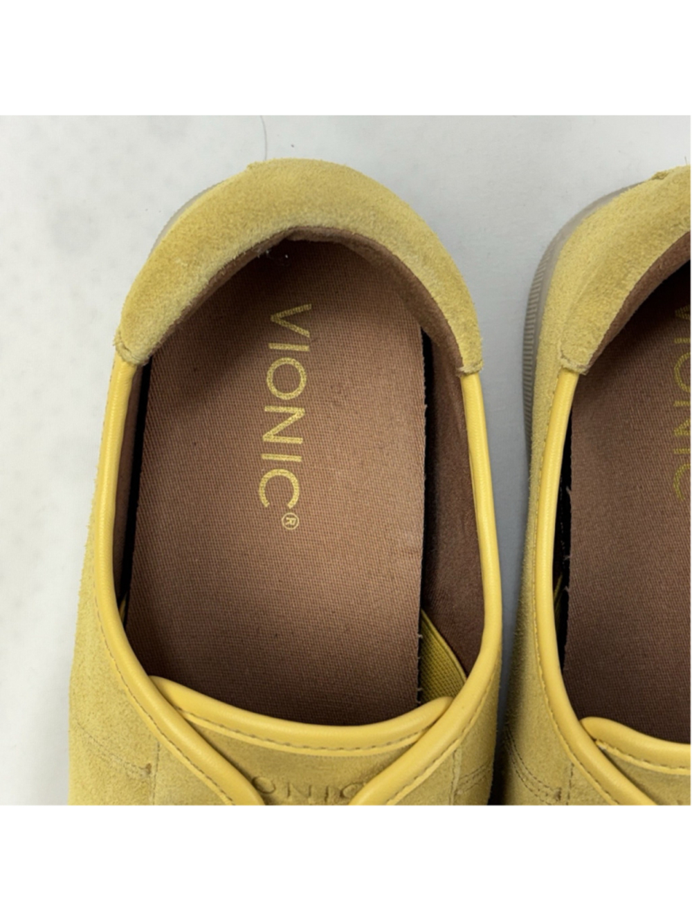 Vionic Women's Yellow Suede Sneakers Sz 8 Orthotic Arch Support Casual Shoes - Picture 5 of 9